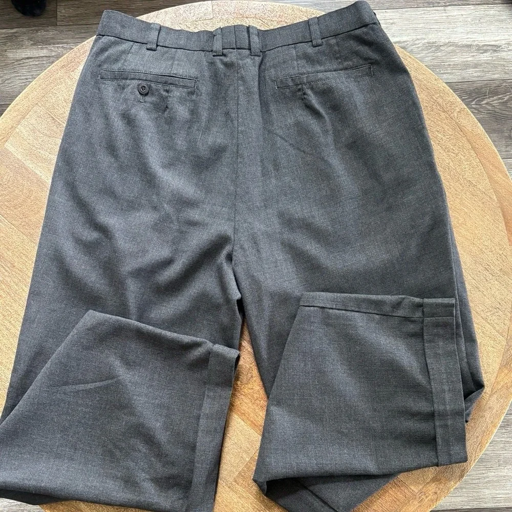 Banana Republic Martin Fit  Women's Dress Pants. Size 32